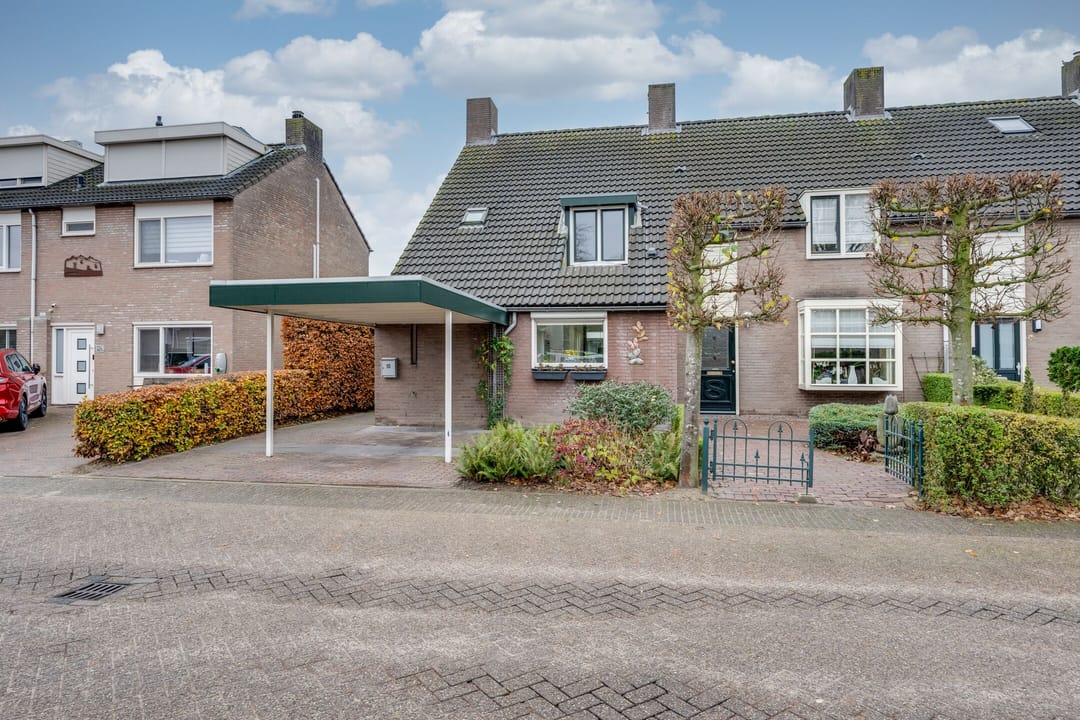 Foto 2 van De Wouwerd 10