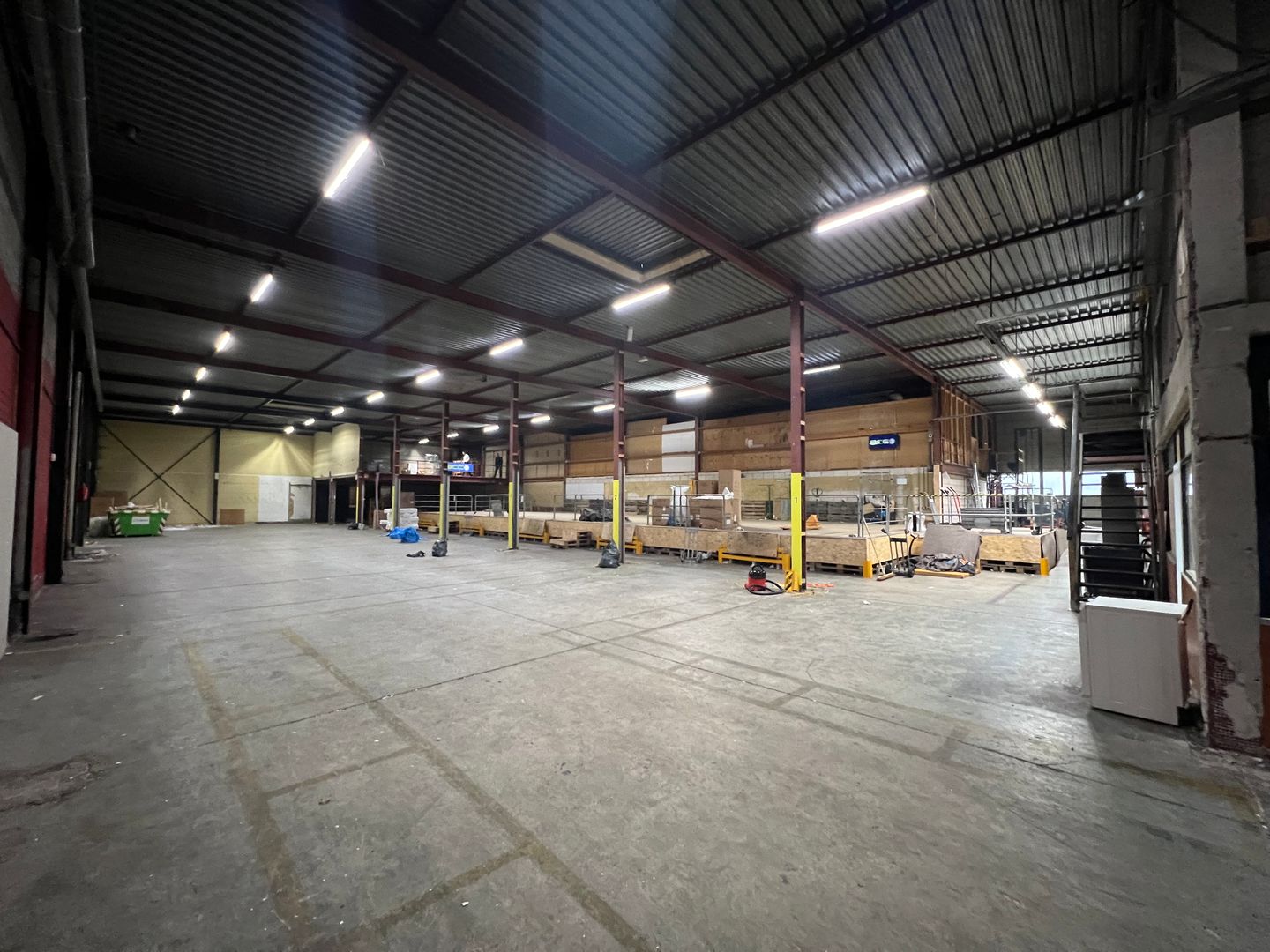 Bekijk foto 2 van Marconiweg 11