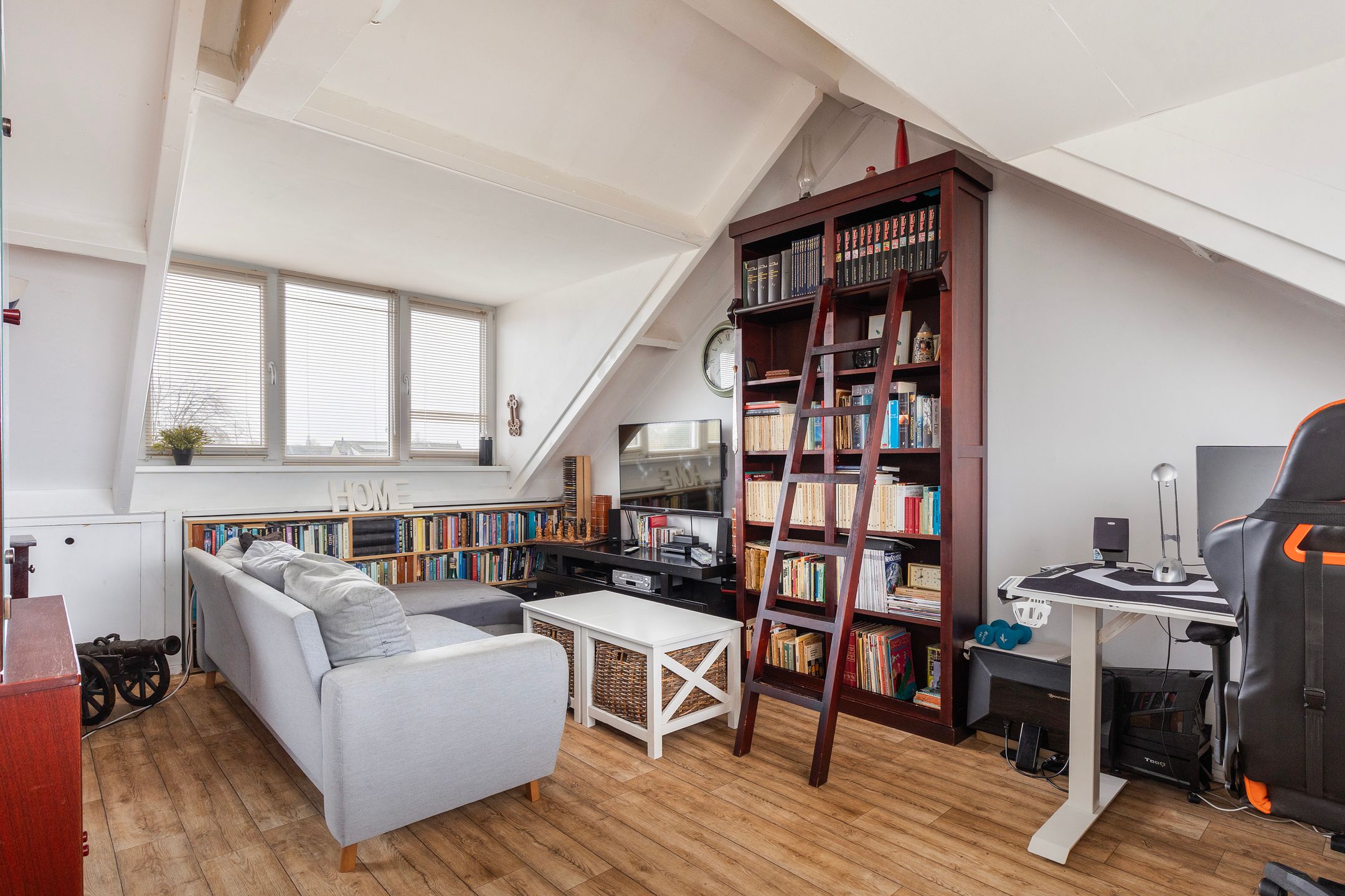 Photo 24 of Pluviusstraat 1