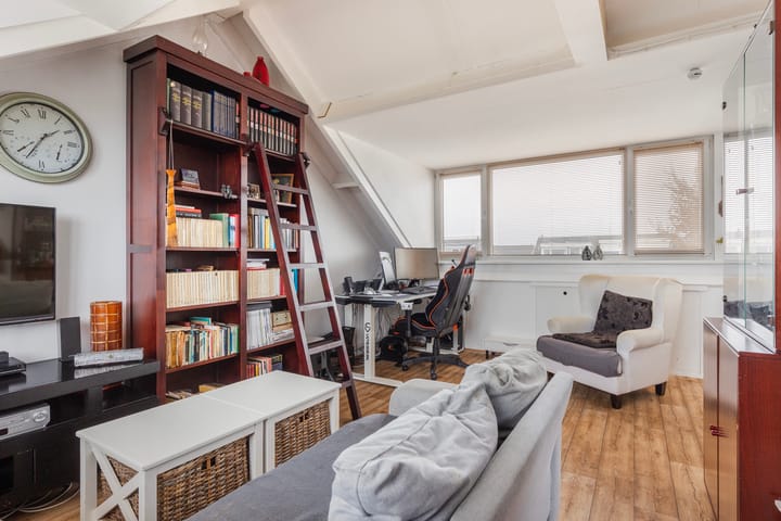 Foto 25 van Pluviusstraat 1