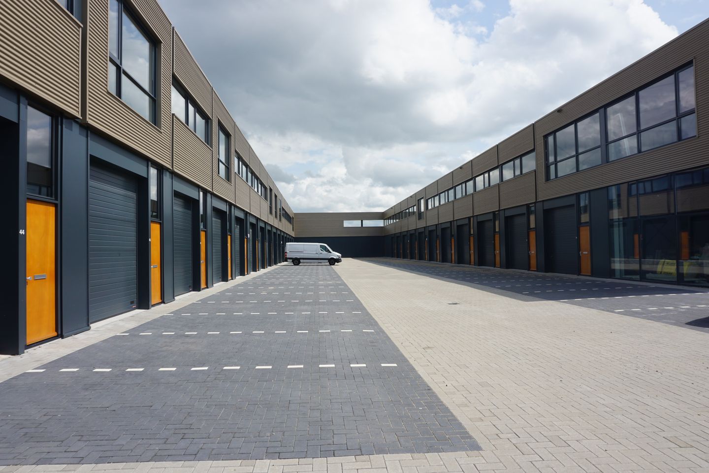 Bekijk foto 4 van Prismalaan West 44