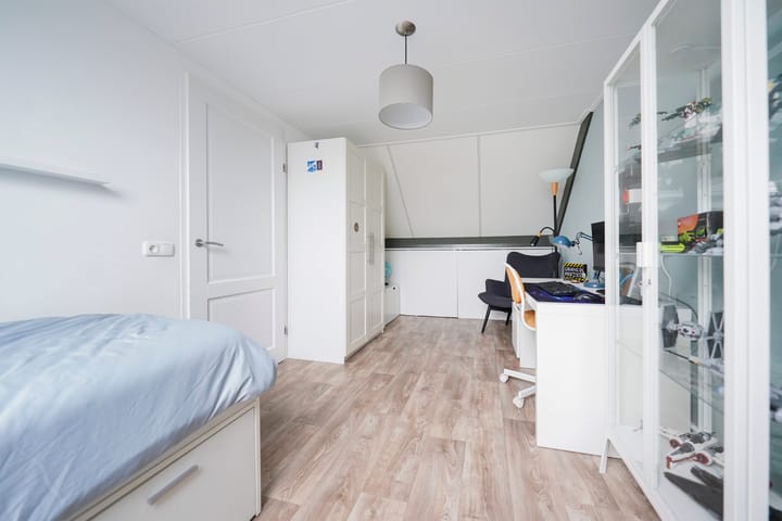 Foto 42 van Meerkoetstraat 26