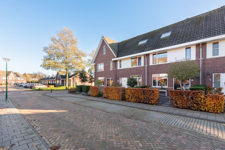 Photo 42 of Middelwijk 5