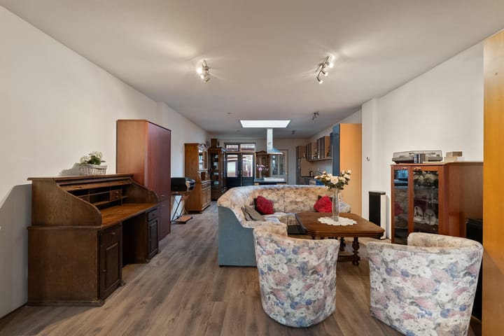 Photo 4 of Weststraat 105