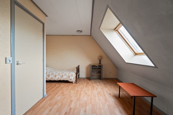 Photo 17 of Weststraat 105