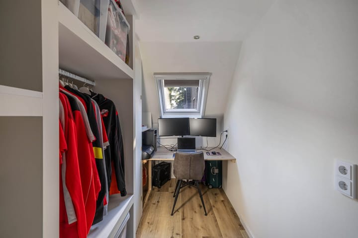 Photo 35 of Schans 29