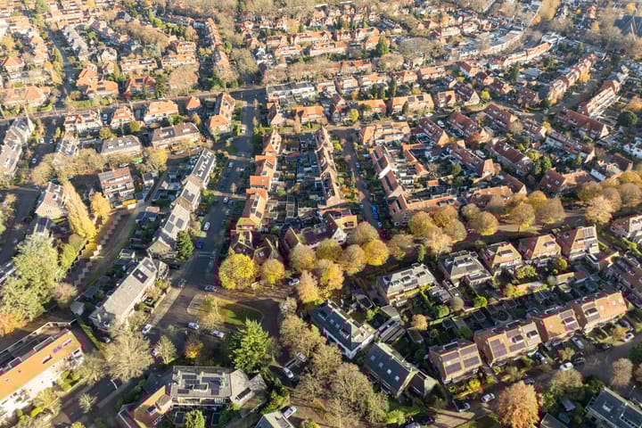 Photo 37 of Van Oldenbarneveltlaan 70