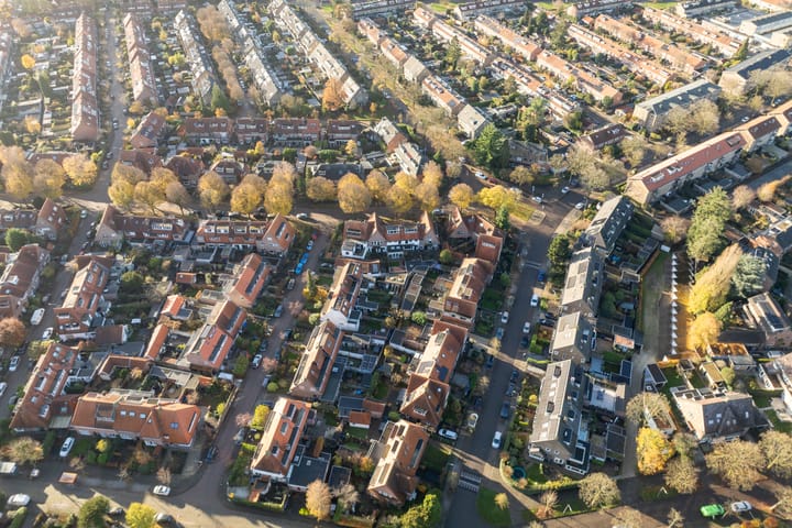 Photo 39 of Van Oldenbarneveltlaan 70