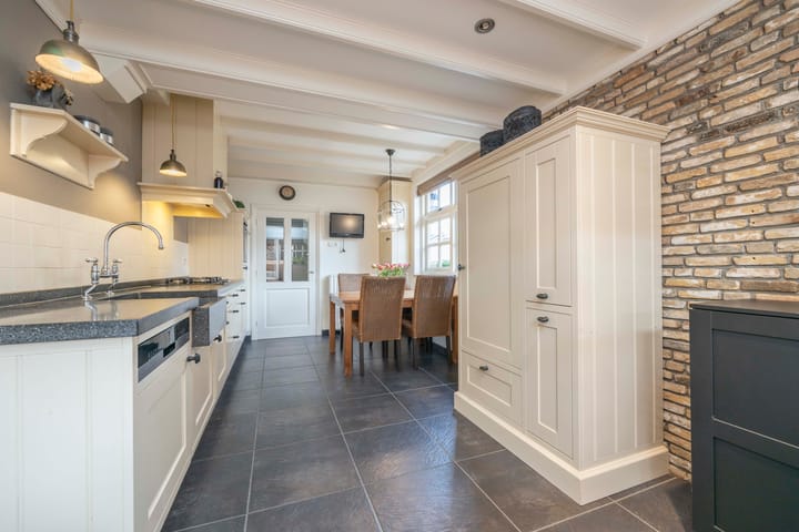 Foto 18 van Engel Witloxstraat 7