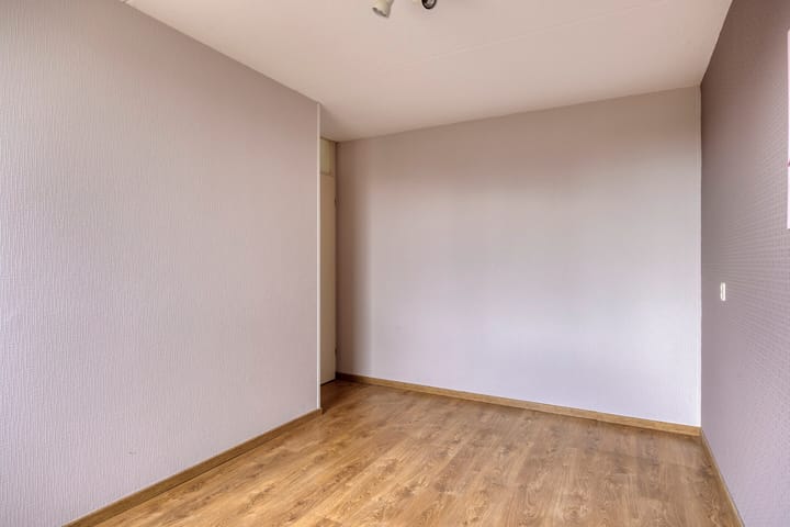 Photo 24 of Meeuwenlaan 13