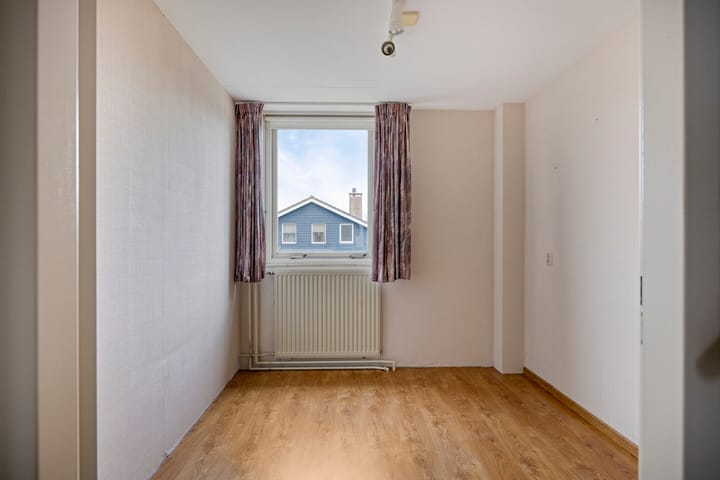 Photo 25 of Meeuwenlaan 13