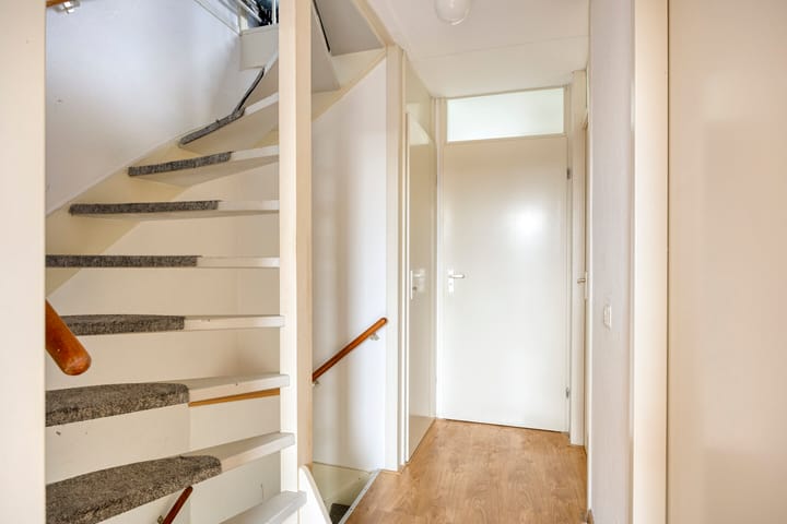 Photo 28 of Meeuwenlaan 13