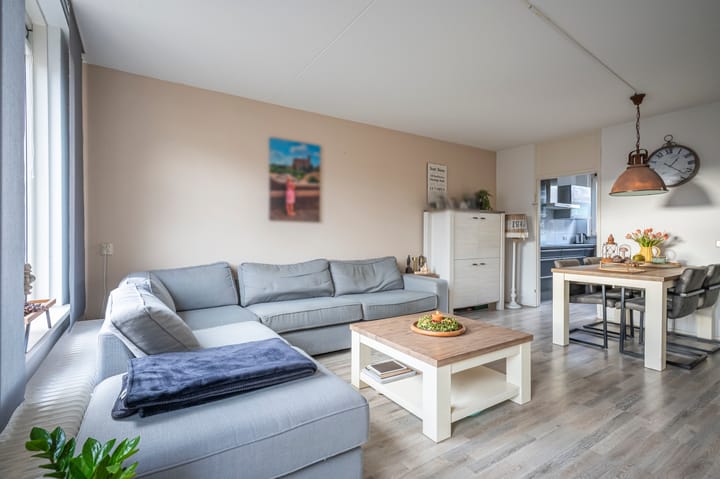 Photo 8 of Nassaustraat 6