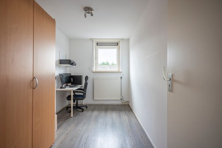 Photo 17 of Nassaustraat 6