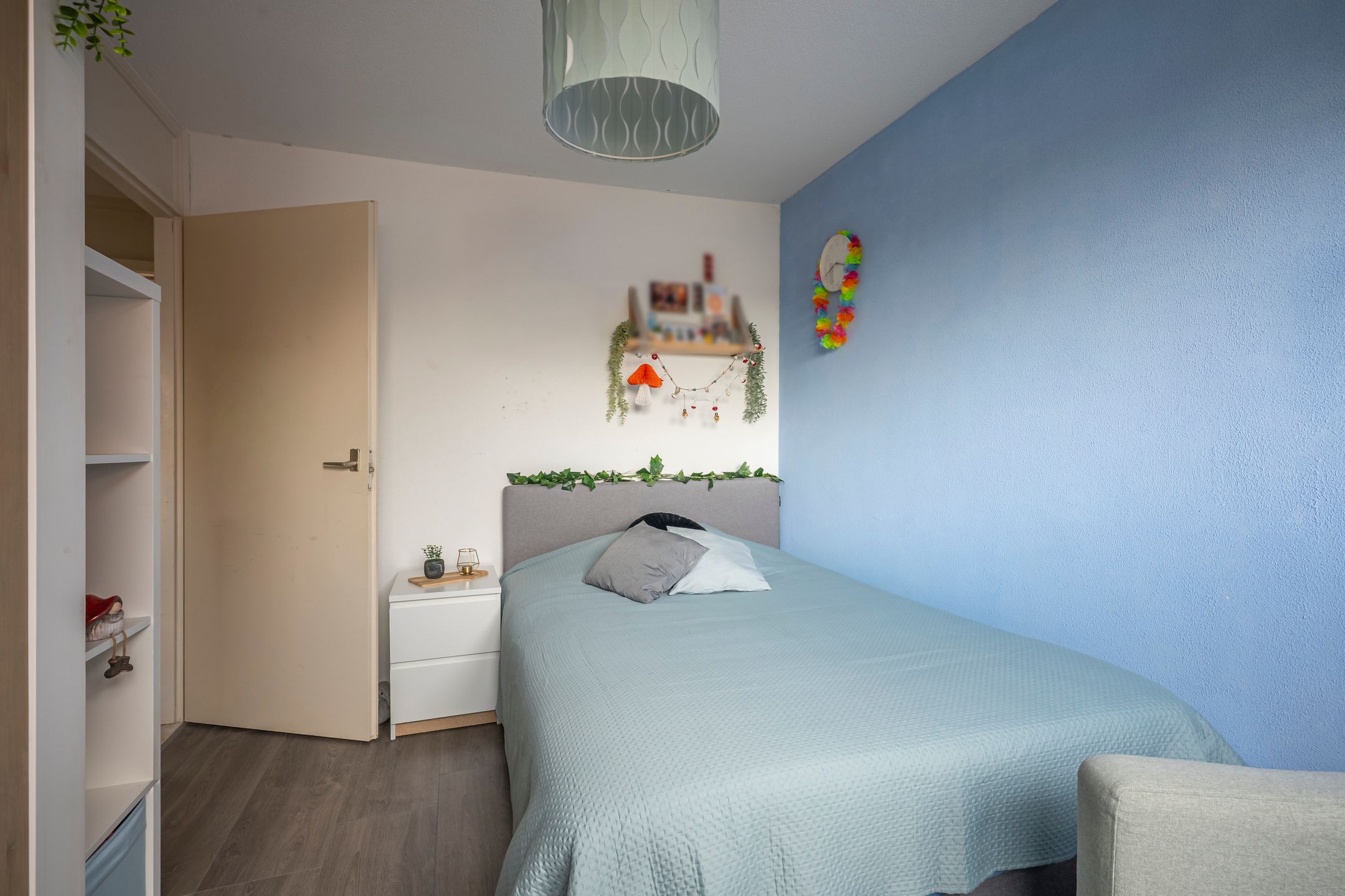 Photo 15 of Nassaustraat 6