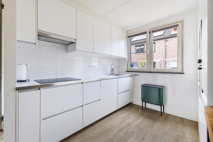 Photo 3 of Maaibeemd 64