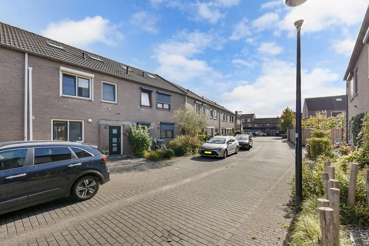 Photo 6 of Maaibeemd 64