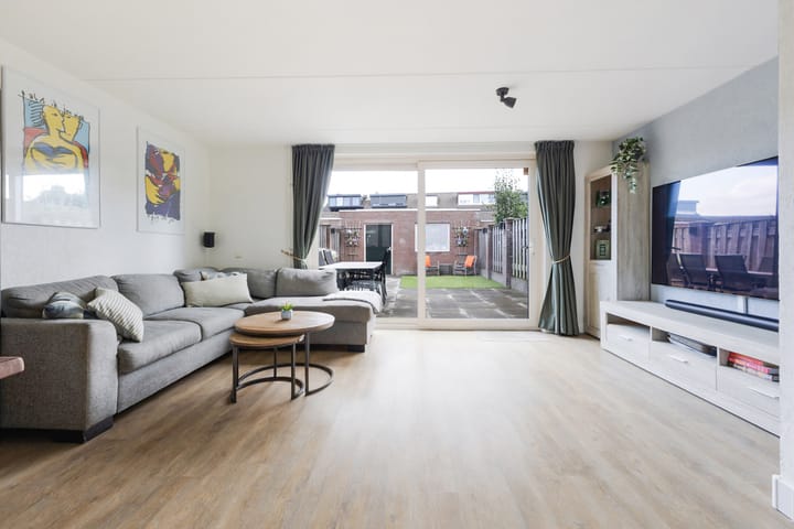 Photo 9 of Maaibeemd 64