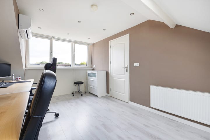 Photo 32 of Maaibeemd 64