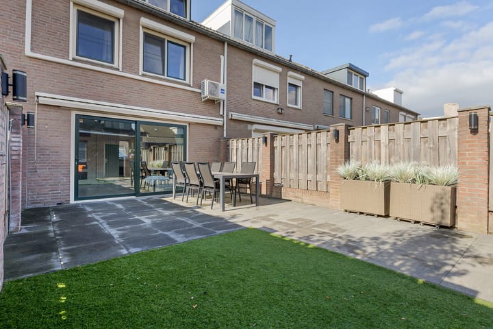 Photo 36 of Maaibeemd 64