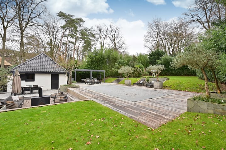 Photo 24 of Oranje Nassaulaan 8