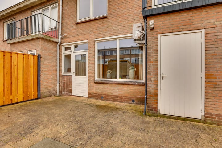 Foto 27 van Treubstraat 8