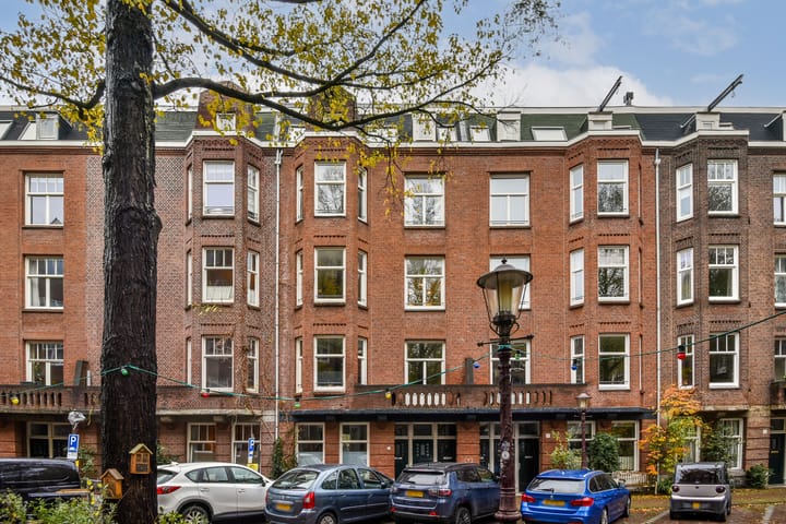 Photo 2 of Zocherstraat 15-3