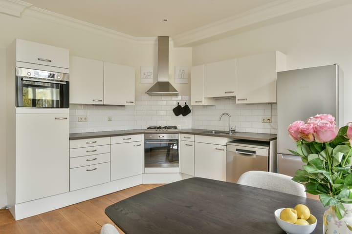 Photo 9 of Zocherstraat 15-3