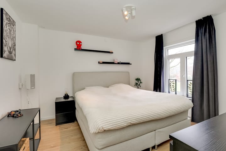 Foto 22 van Prof. Granpré Molièrestraat 16