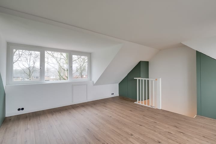 Foto 33 van Prof. Granpré Molièrestraat 16