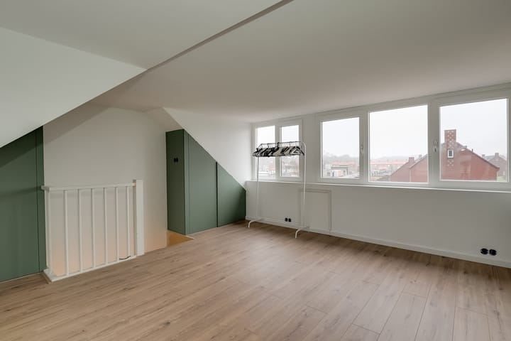 Foto 34 van Prof. Granpré Molièrestraat 16