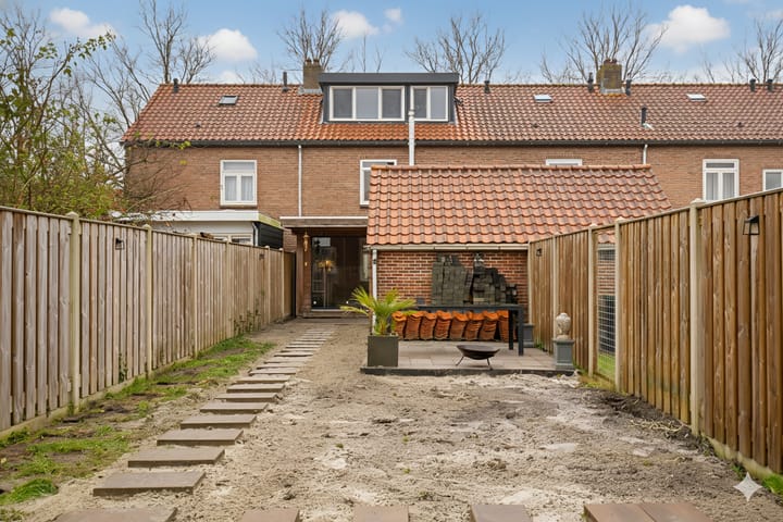 Foto 42 van Prof. Granpré Molièrestraat 16