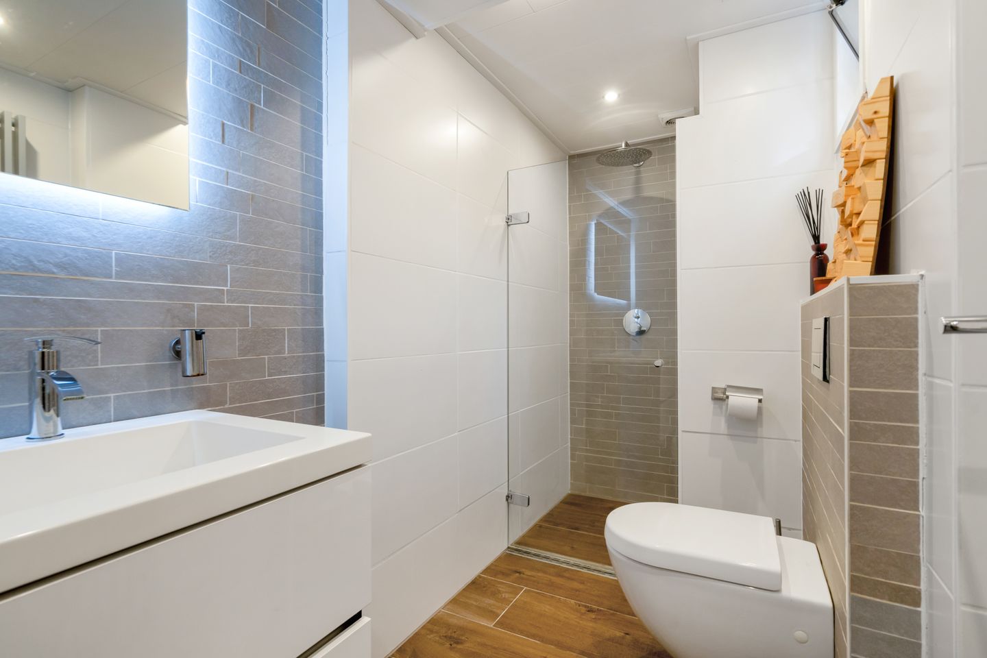 Photo 4 of Bruggertstraat 315