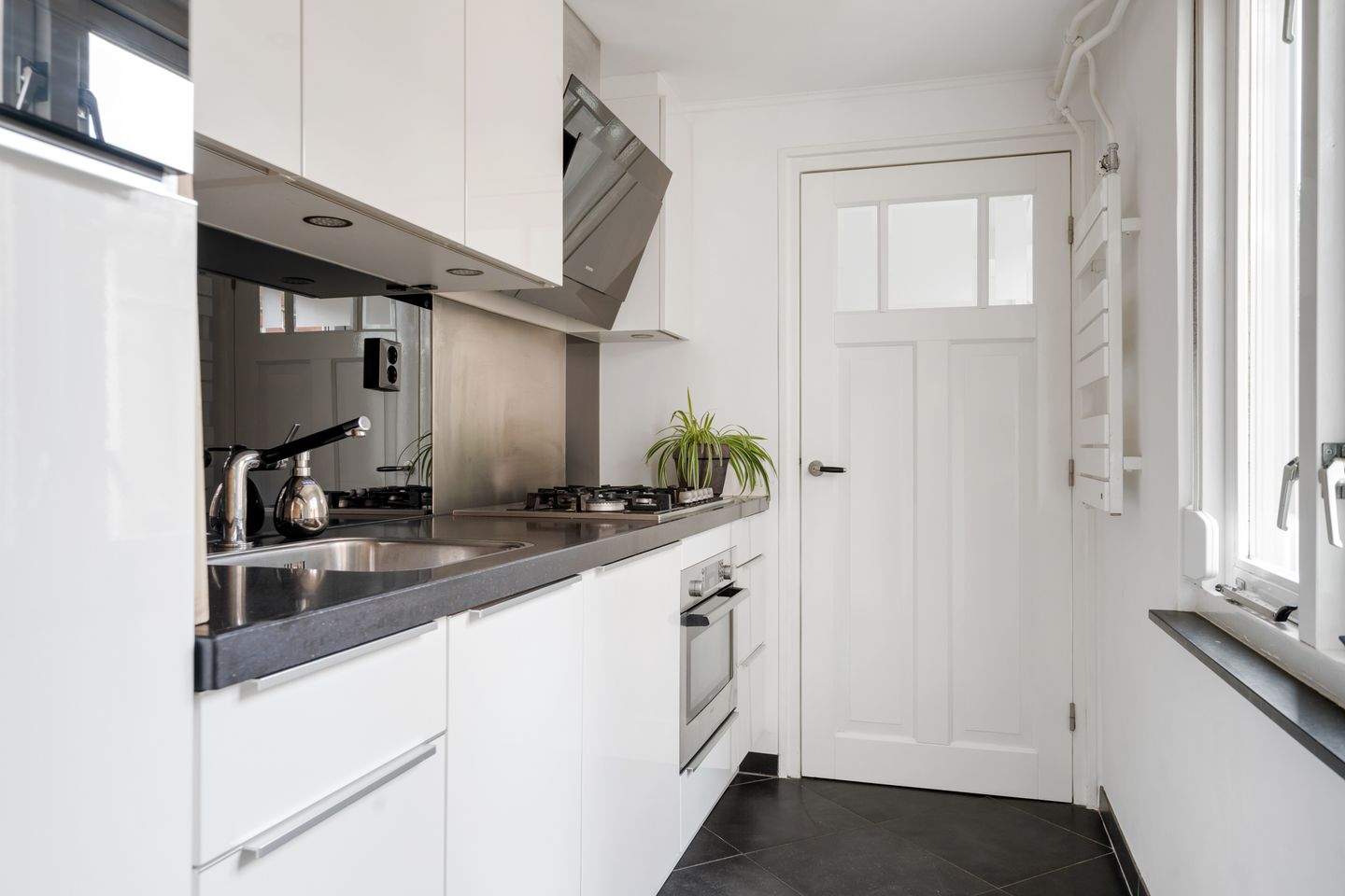 Photo 19 of Bruggertstraat 315