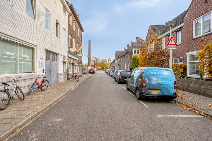 Foto 3 van Professor Moserstraat 42-B