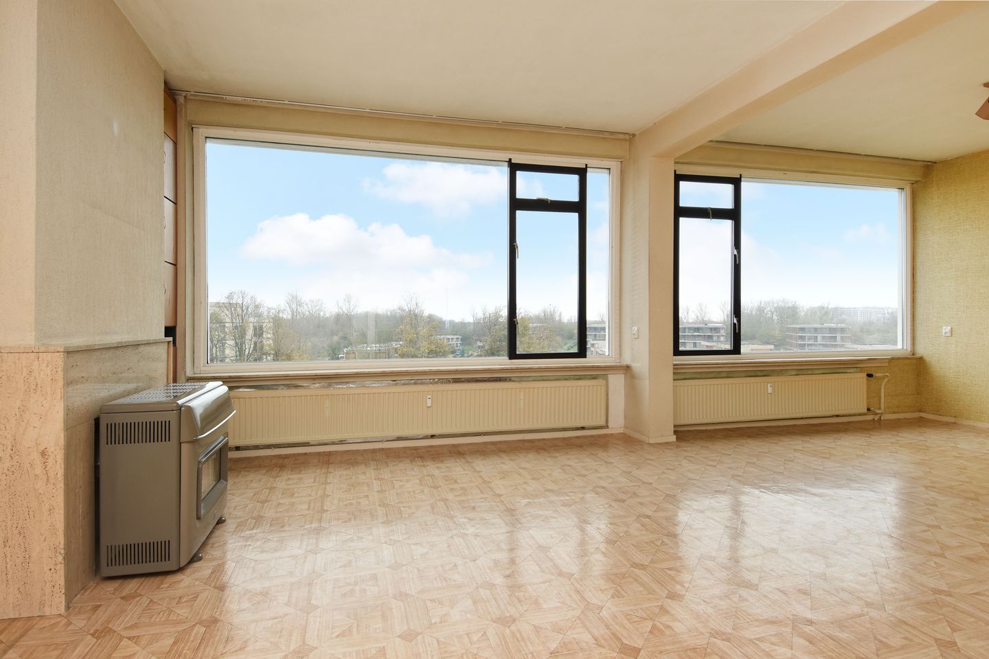 Photo 19 of Landréstraat 599