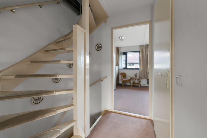 Photo 18 of Delftlaan 29-E