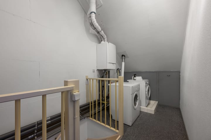 Photo 31 of Delftlaan 29-E