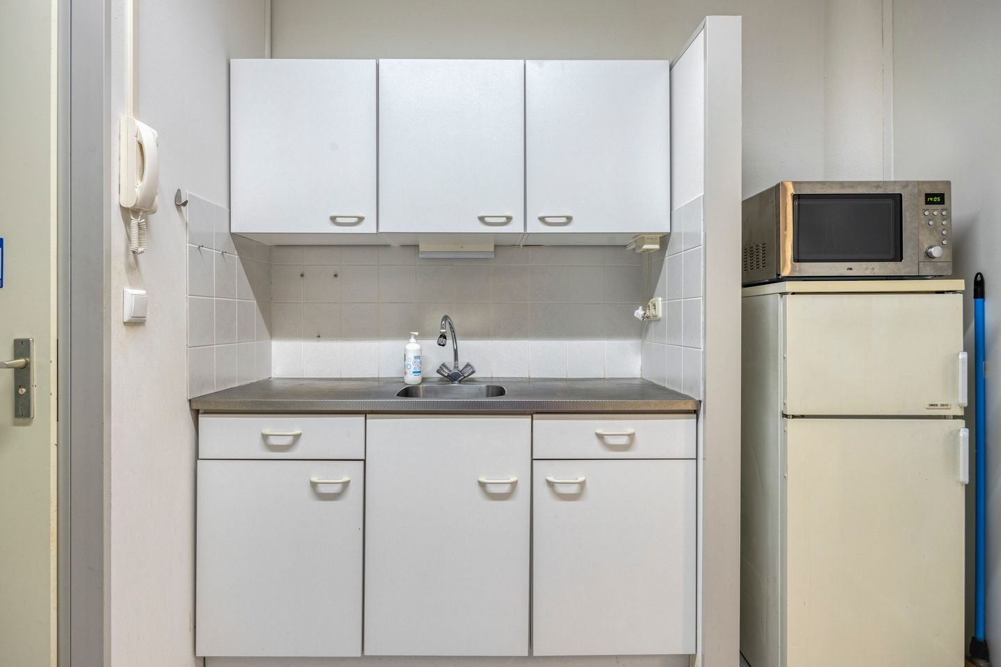 Bekijk foto 4 van Stationsplein 14-a