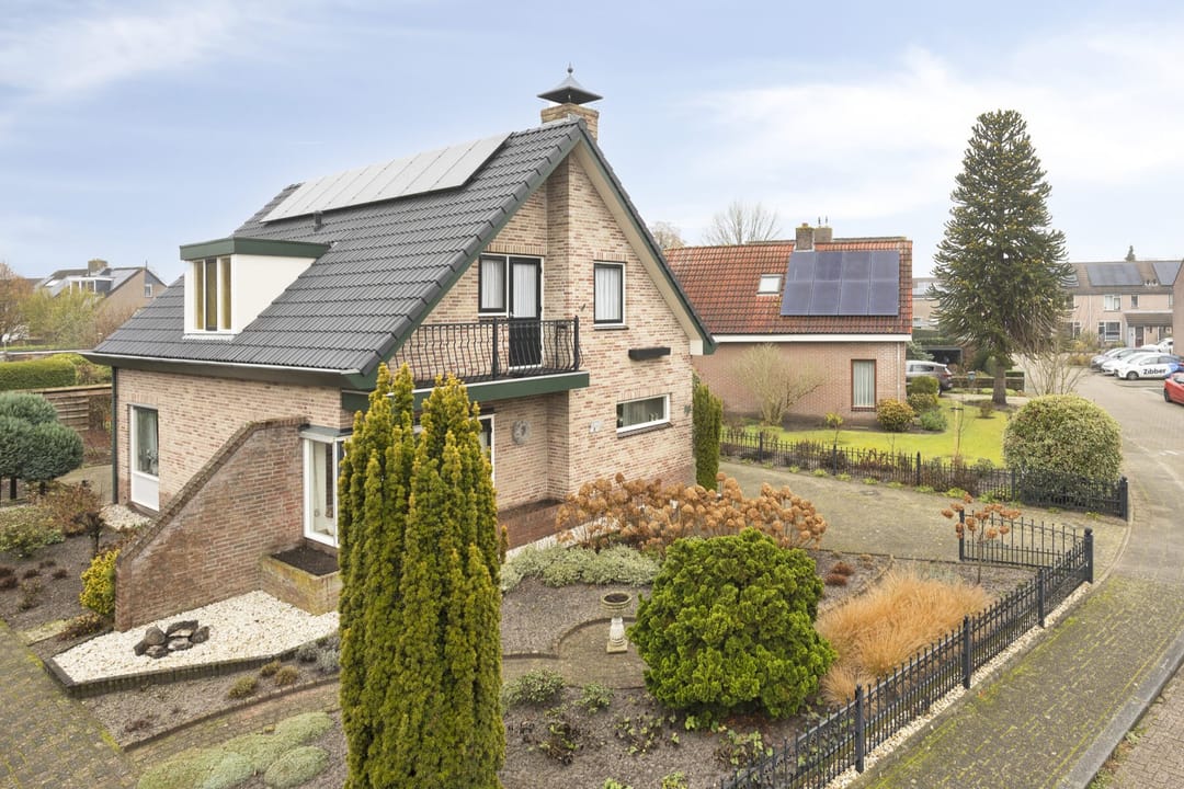 Foto 2 van Annenkamp 64