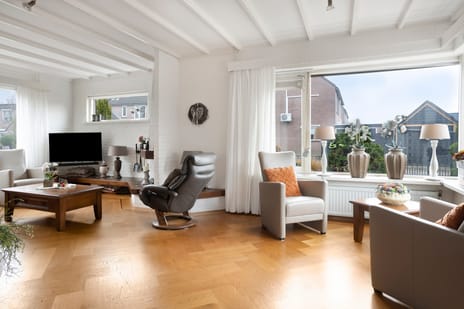 Annenkamp 64 tertiary image