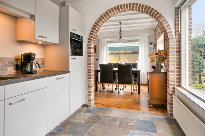 Foto 14 van Annenkamp 64