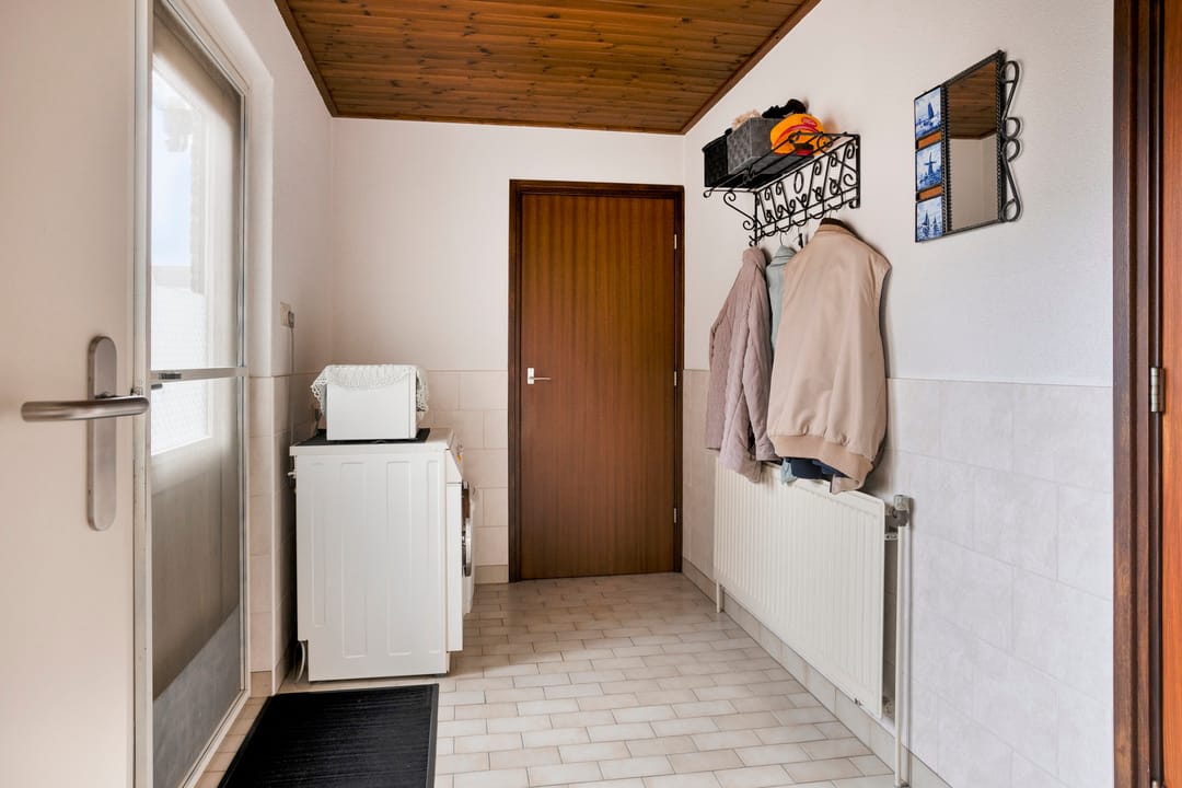 Foto 16 van Annenkamp 64