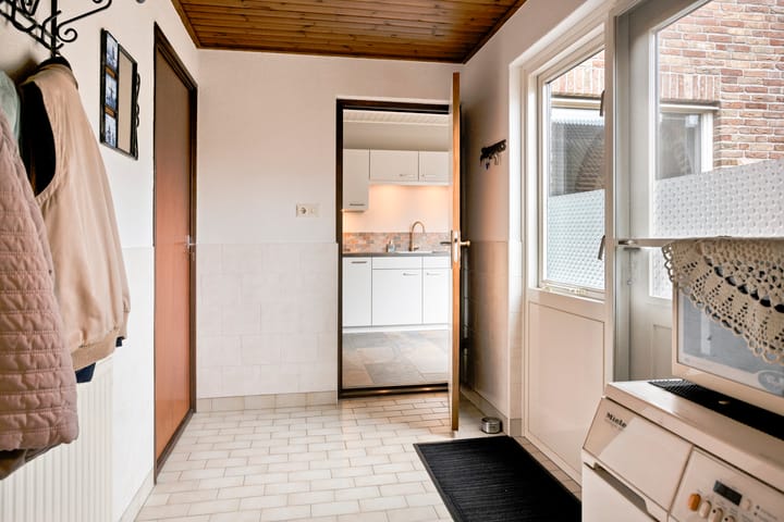 Foto 17 van Annenkamp 64