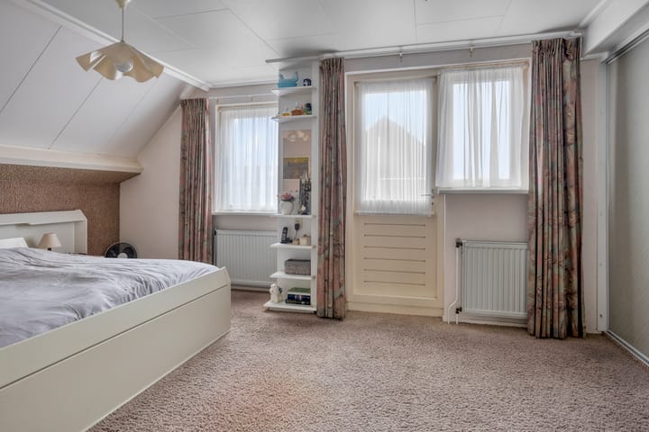 Foto 23 van Annenkamp 64