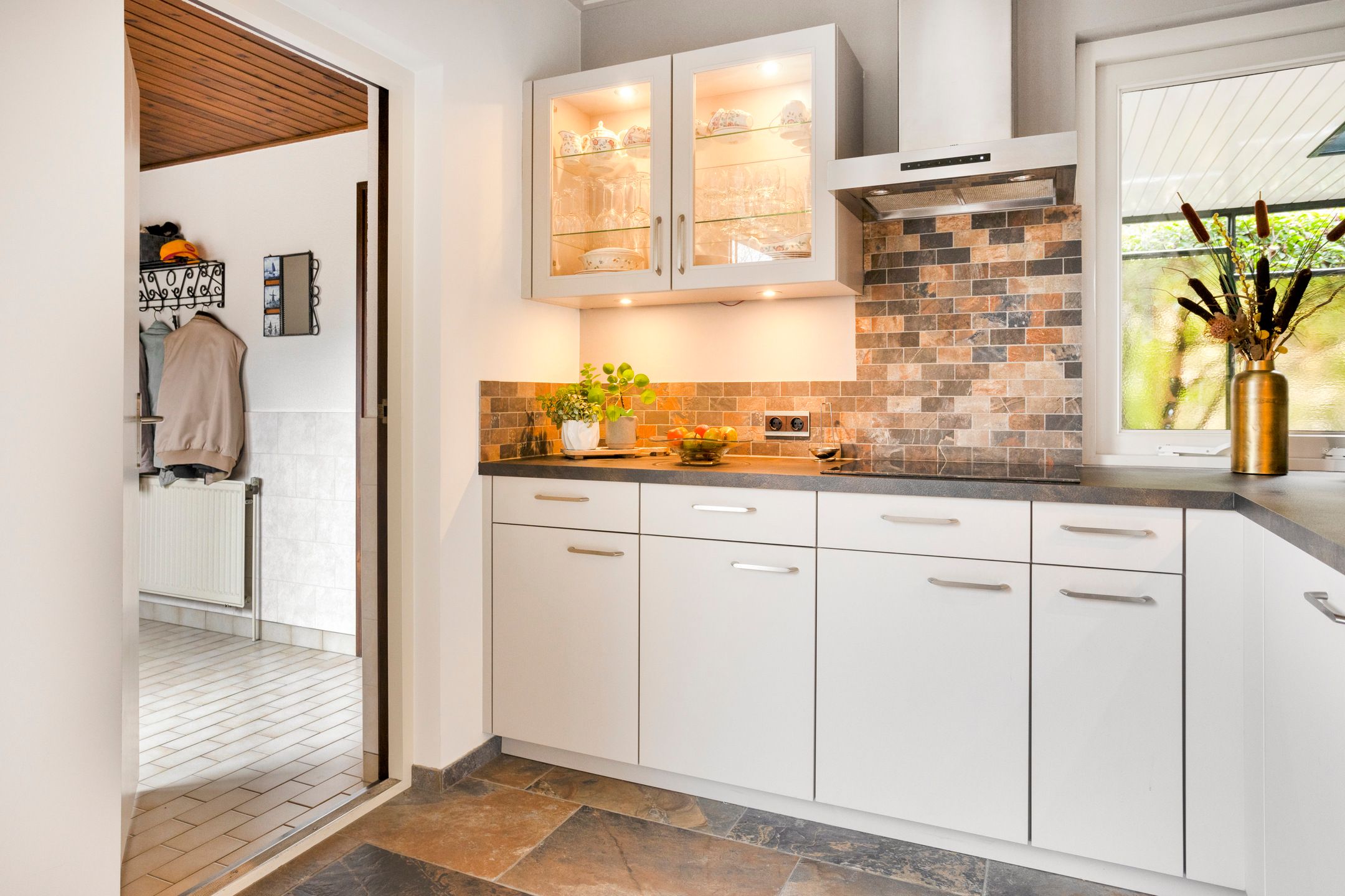 Foto 15 van Annenkamp 64