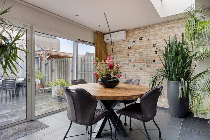 Foto 11 van De Aanloop 36