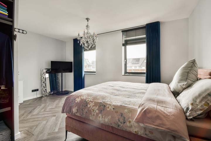 Photo 21 of Waterweide 80