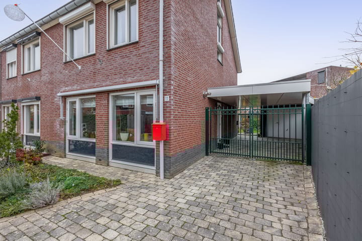 Photo 2 of Penningkruid 11