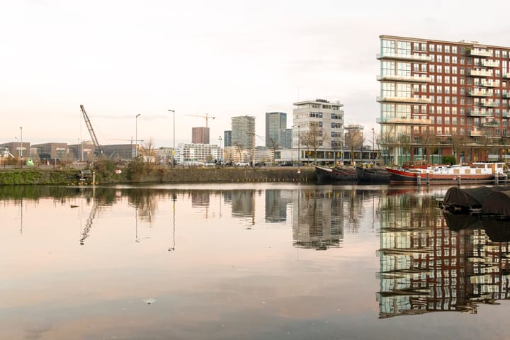 Foto 24 van Barentszstraat 128